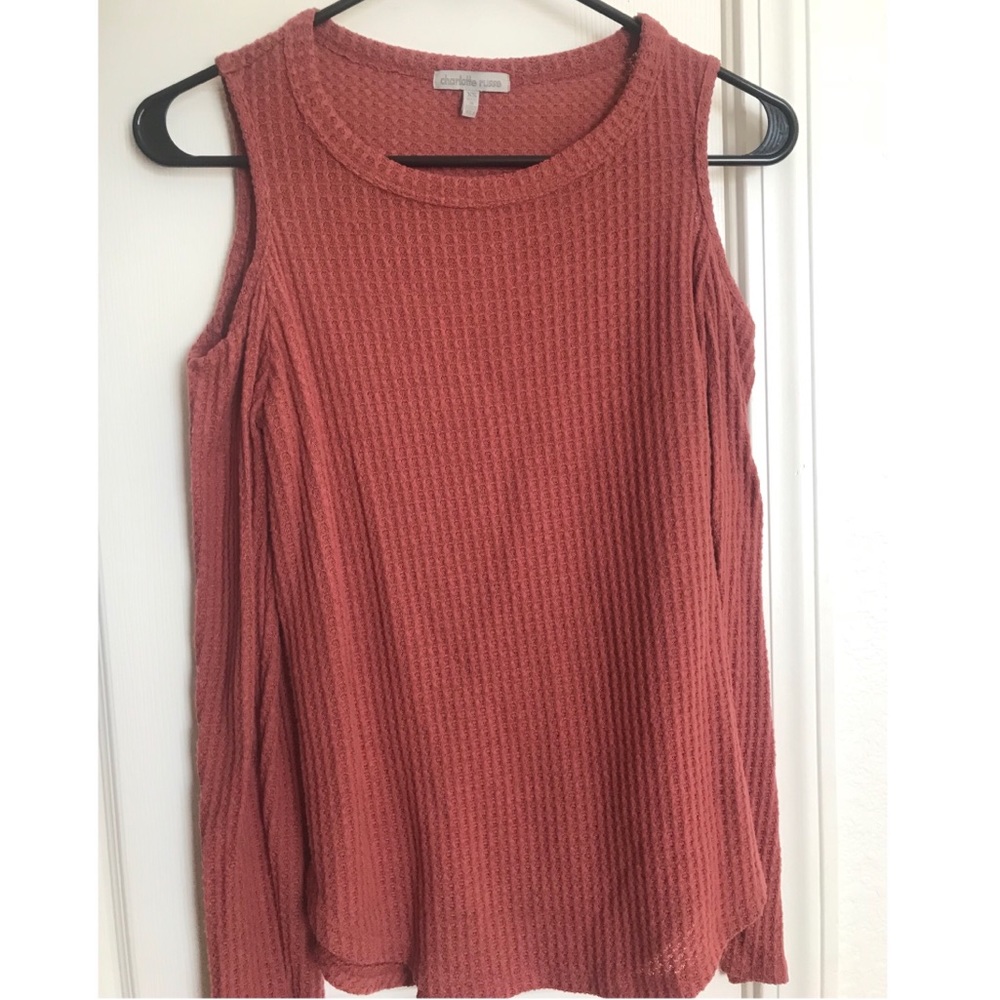 Knitted long sleeve